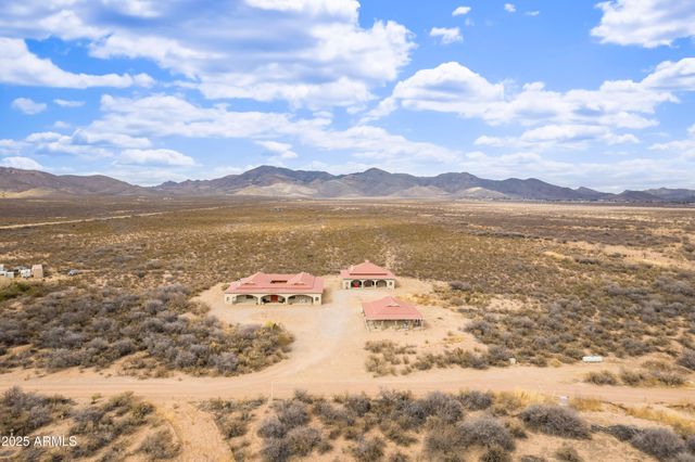 2076 W Tierra Contenta Trail, Bisbee, AZ 85603