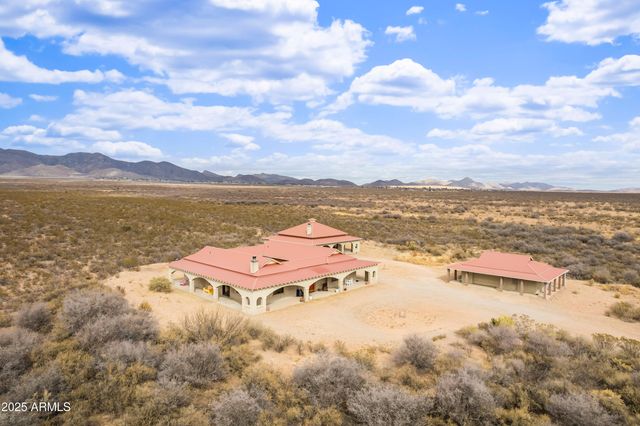2076 W Tierra Contenta Trail, Bisbee, AZ 85603