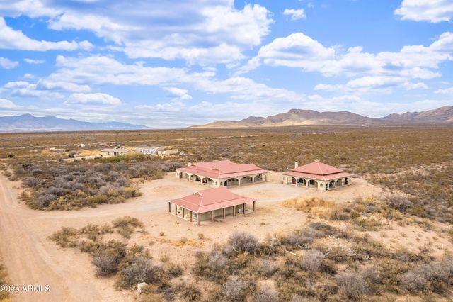 2076 W Tierra Contenta Trail, Bisbee, AZ 85603