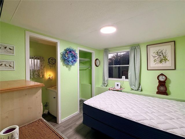 498 KING CHARLES CIRCLE, Deland, FL 32724