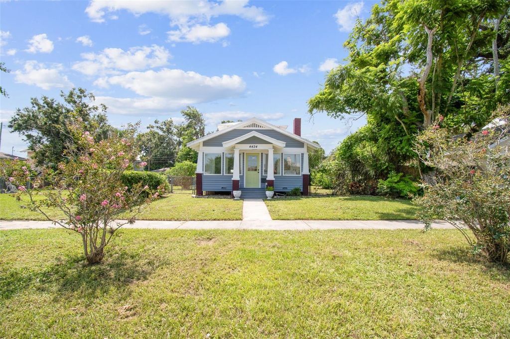 4424 S 1ST AVENUE S, St Petersburg, FL 33711