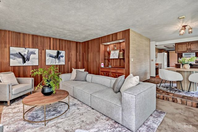 254 E Old Saybrook, Boise, ID 83706