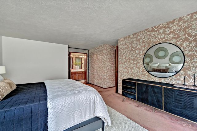 254 E Old Saybrook, Boise, ID 83706