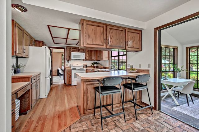 254 E Old Saybrook, Boise, ID 83706