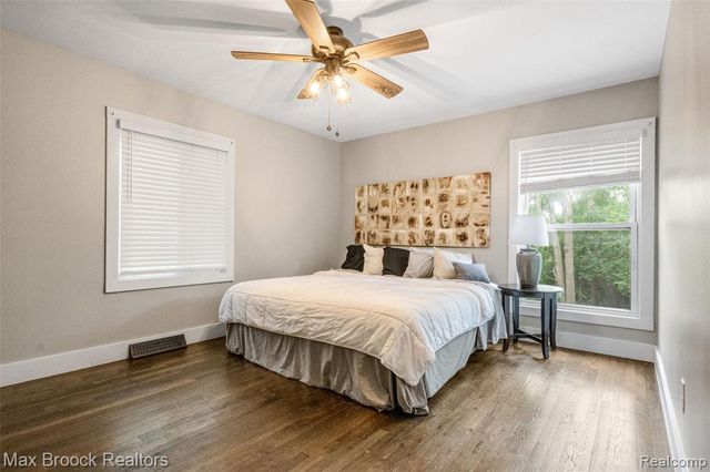 2905 Lahser Road, Bloomfield Hills, MI 48304