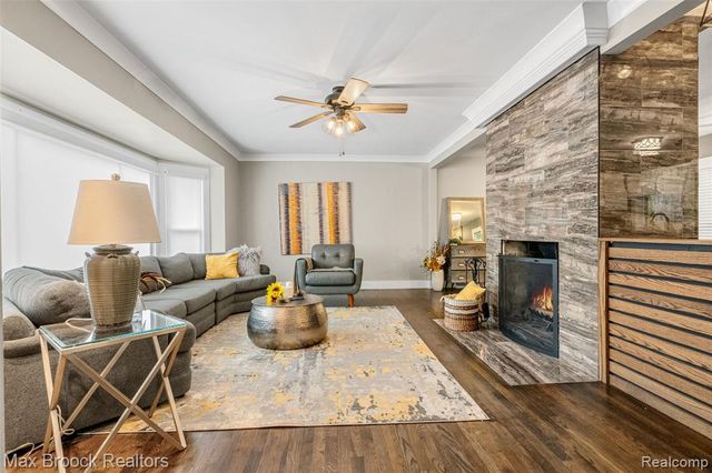 2905 Lahser Road, Bloomfield Hills, MI 48304