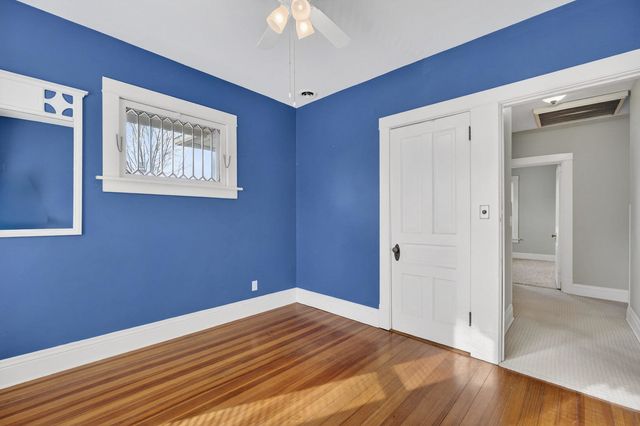 220 E Dover Court, Davenport, IA 52803