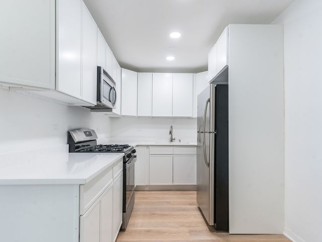 415 S Maple Avenue 603, Oak Park, IL 60302