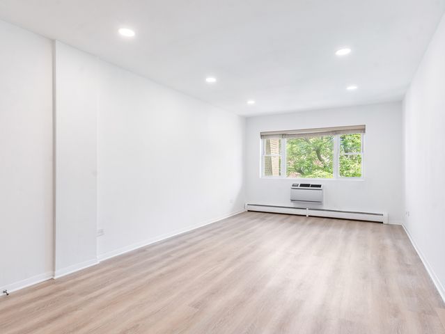 415 S Maple Avenue 603, Oak Park, IL 60302