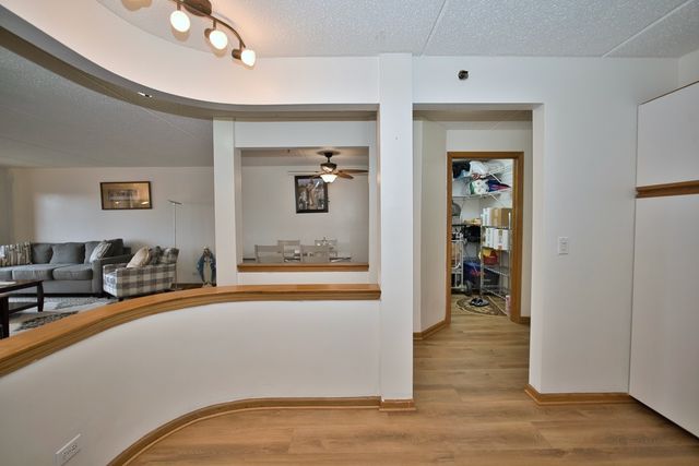 7450 N Waukegan Road 404, Niles, IL 60714