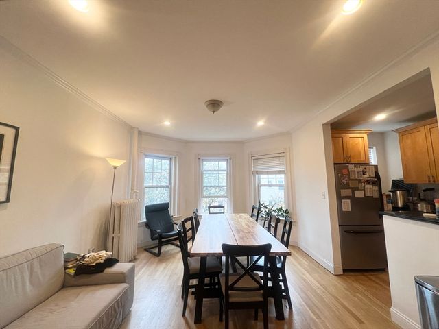 55 Magazine 32, Cambridge, MA 02139