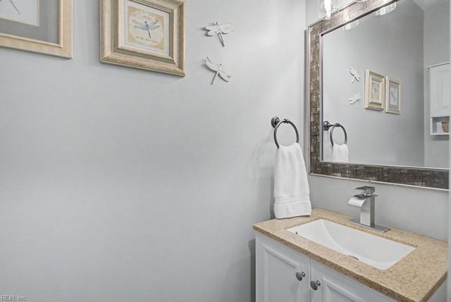 300 Kings Pointe XING, Yorktown, VA 23693