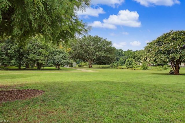 300 Kings Pointe XING, Yorktown, VA 23693