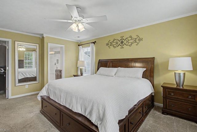 300 Kings Pointe XING, Yorktown, VA 23693