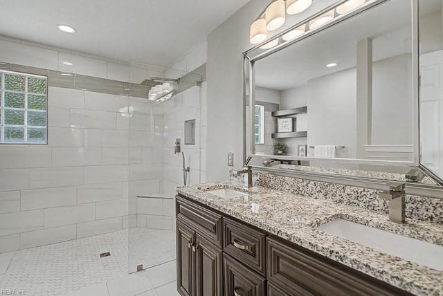 300 Kings Pointe XING, Yorktown, VA 23693