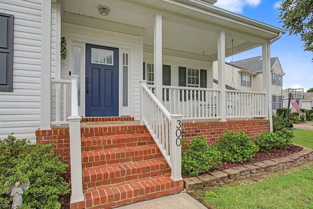 300 Kings Pointe XING, Yorktown, VA 23693