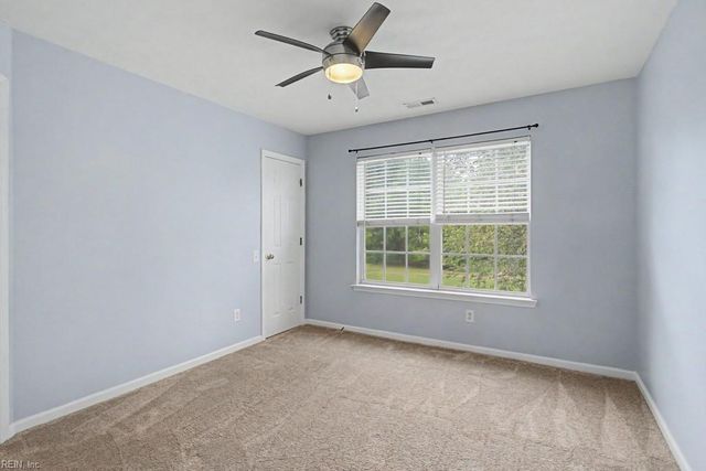 300 Kings Pointe XING, Yorktown, VA 23693