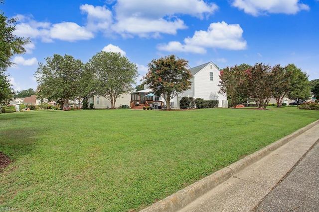 300 Kings Pointe XING, Yorktown, VA 23693