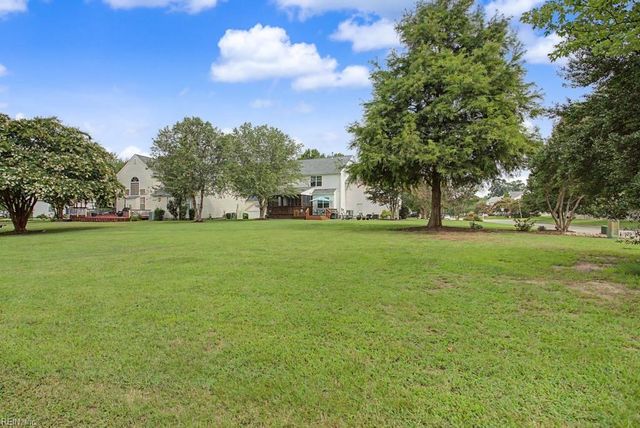 300 Kings Pointe XING, Yorktown, VA 23693