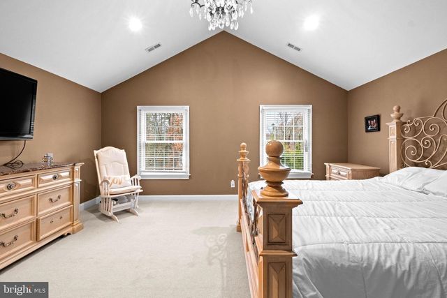 78 N LAKESIDE DR W, Medford, NJ 08055