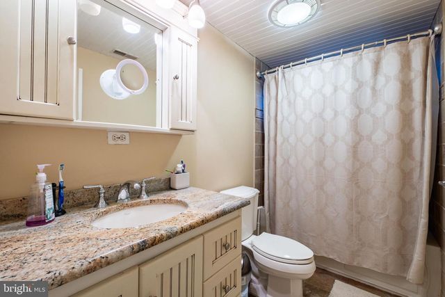 78 N LAKESIDE DR W, Medford, NJ 08055