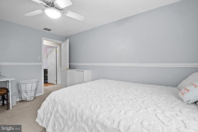 78 N LAKESIDE DR W, Medford, NJ 08055