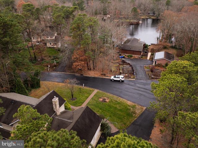 78 N LAKESIDE DR W, Medford, NJ 08055