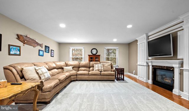 78 N LAKESIDE DR W, Medford, NJ 08055