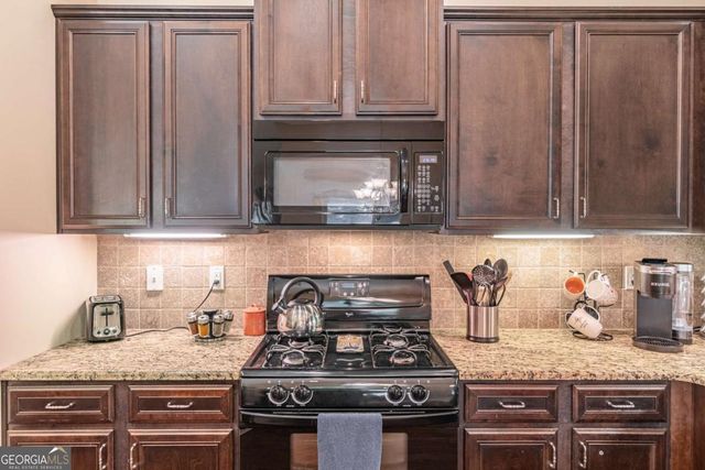 947 Upland Court, Buford, GA 30518
