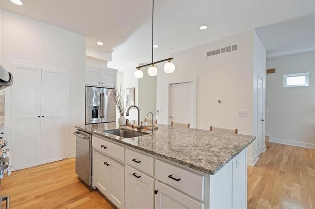 4727 Mercier Street, Kansas City, MO 64112