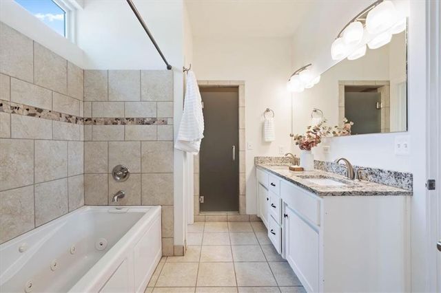 4727 Mercier Street, Kansas City, MO 64112
