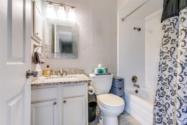 9910 Royal Lane 903, Dallas, TX 75231