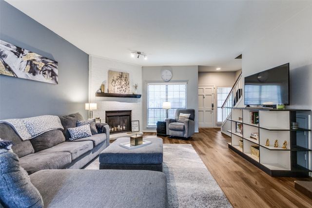 9910 Royal Lane 903, Dallas, TX 75231