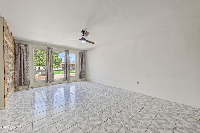 10408 W CAMDEN Avenue, Sun City, AZ 85351