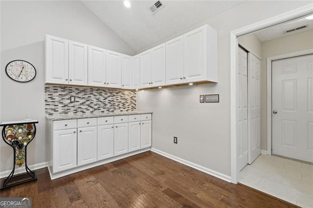 2132 Carefree Circle 10, Marietta, GA 30062