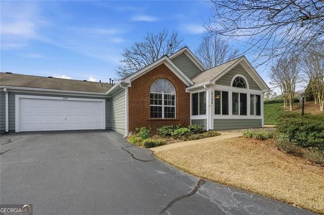 2132 Carefree Circle 10, Marietta, GA 30062