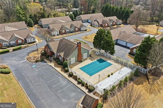 2132 Carefree Circle 10, Marietta, GA 30062