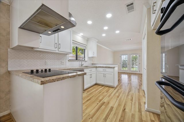 14907 Aspen Hills Drive, Houston, TX 77062