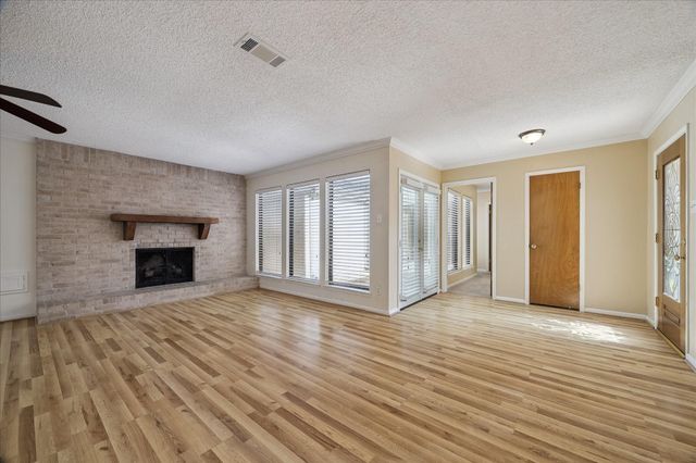 14907 Aspen Hills Drive, Houston, TX 77062