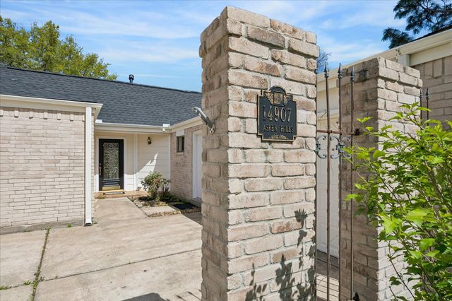 14907 Aspen Hills Drive, Houston, TX 77062