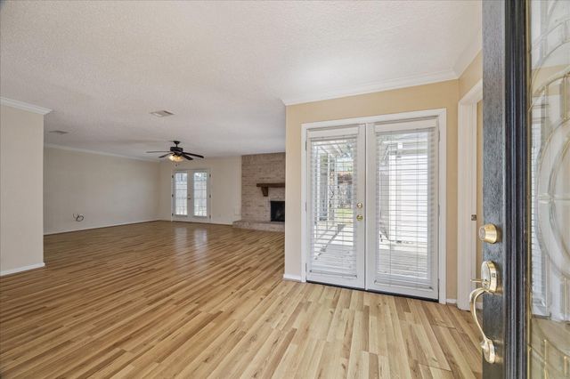 14907 Aspen Hills Drive, Houston, TX 77062