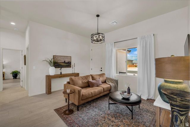 4649 W 3080 S, Hurricane, UT 84737