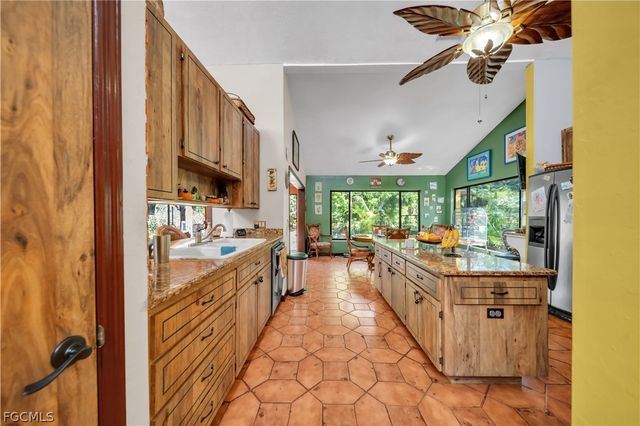 184 W Mariana AVE, North Fort Myers, FL 33903