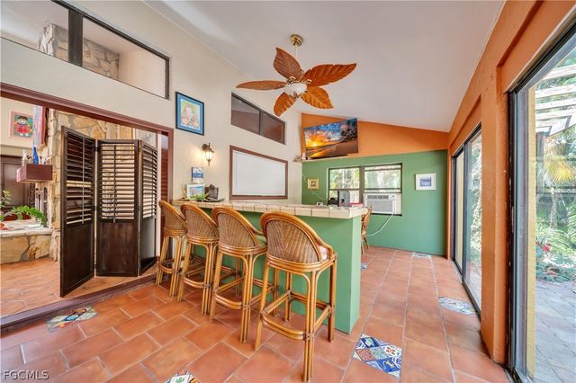 184 W Mariana AVE, North Fort Myers, FL 33903