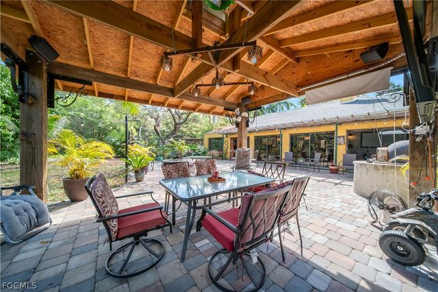 184 W Mariana AVE, North Fort Myers, FL 33903