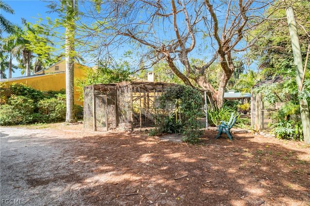 184 W Mariana AVE, North Fort Myers, FL 33903