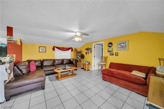 184 W Mariana AVE, North Fort Myers, FL 33903