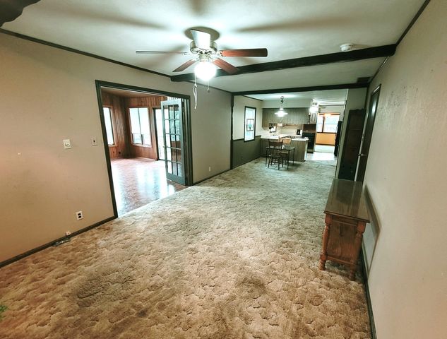 14 Lakedale Drive, Salem, IL 62881