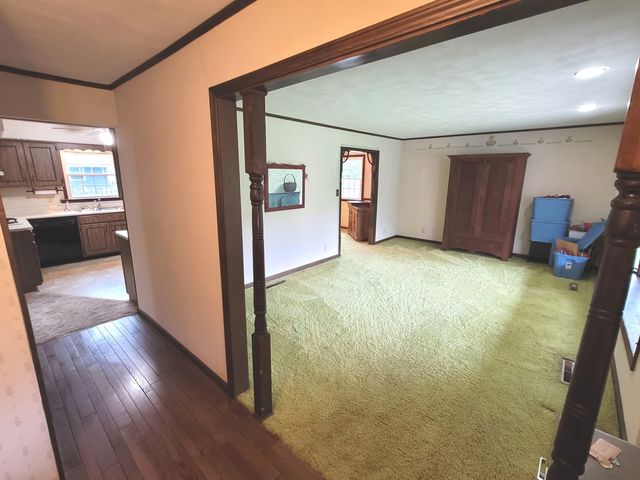 14 Lakedale Drive, Salem, IL 62881