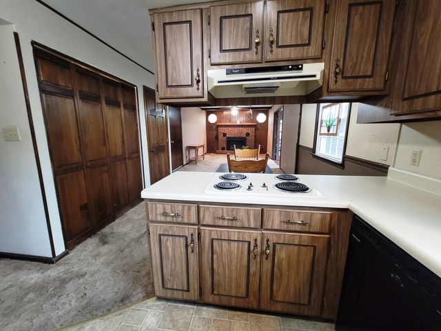 14 Lakedale Drive, Salem, IL 62881